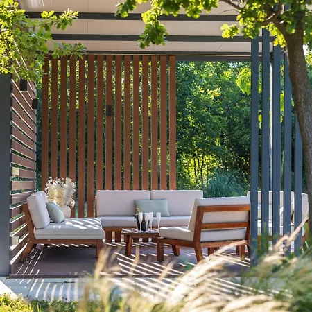 Nella Foresta: Luxury Forest Retreat With Heated Pool & Tennis Court Villa Radosic (Sinj)